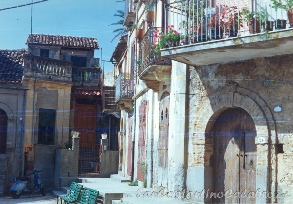 piazza_(potenzoni2).jpg