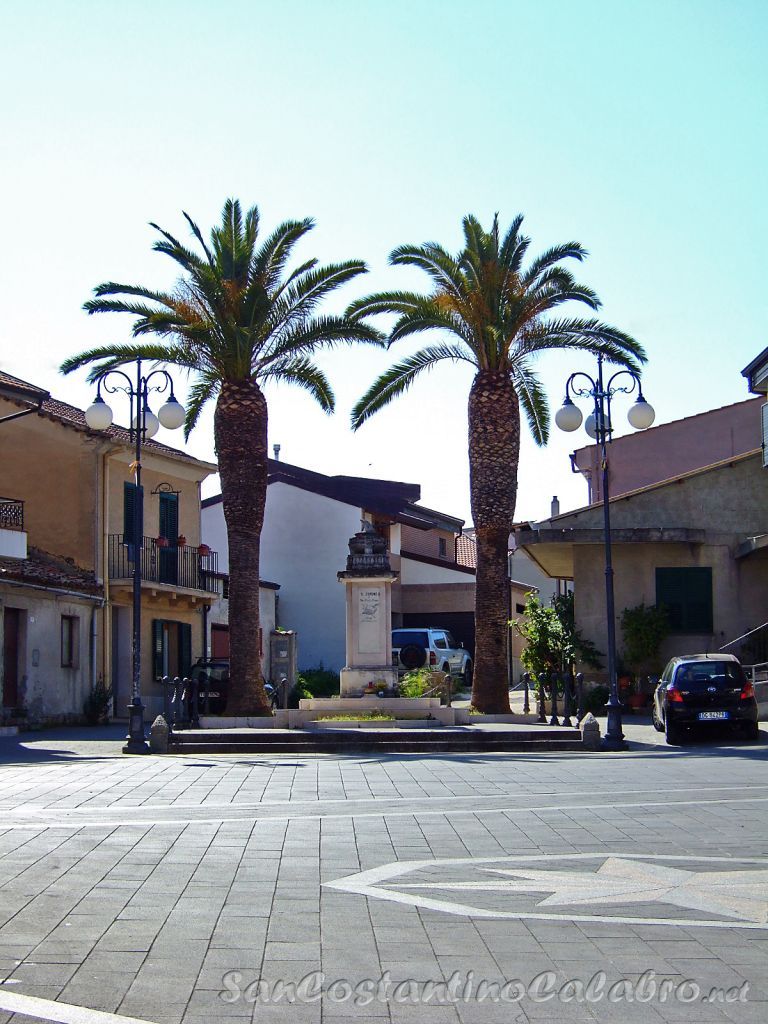 Il monumento ai caduti in guerra