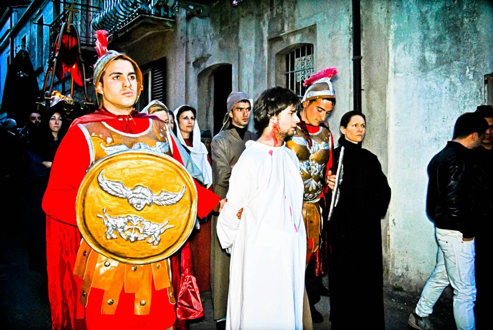 ViaCrucis_2810629.jpg