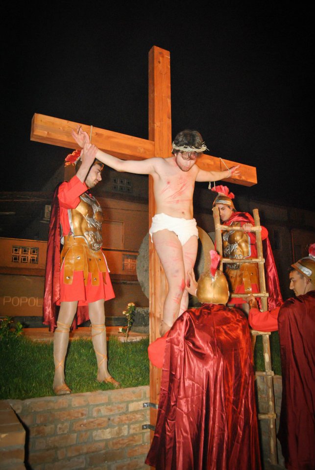 ViaCrucis_2810929.jpg